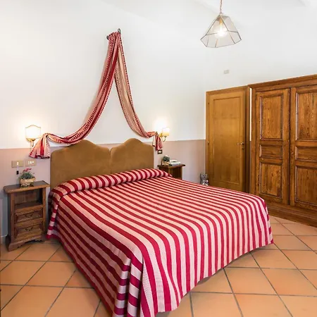 Farm stay Palazzo Bandino - Wine Cellar, On Reservation Restaurant And Chianciano Terme